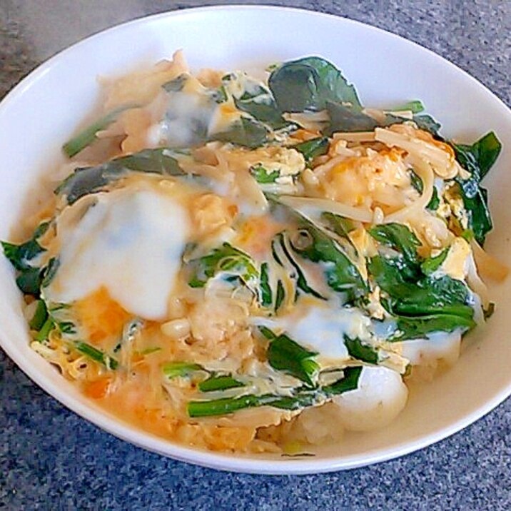 簡単ヘルシー 節約 ほうれん草とえのきの卵とじ 丼 レシピ 作り方 By かっぺ4217 楽天レシピ